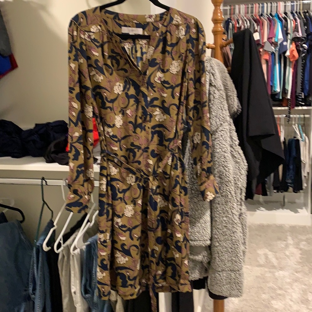 Loft size 14 long sleeve tie dress